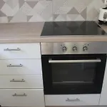 Сasa de vacaciones Yellow House Close To The