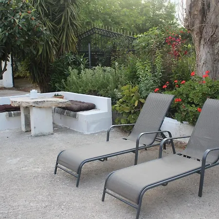 펜션 Yellow House Close To The *